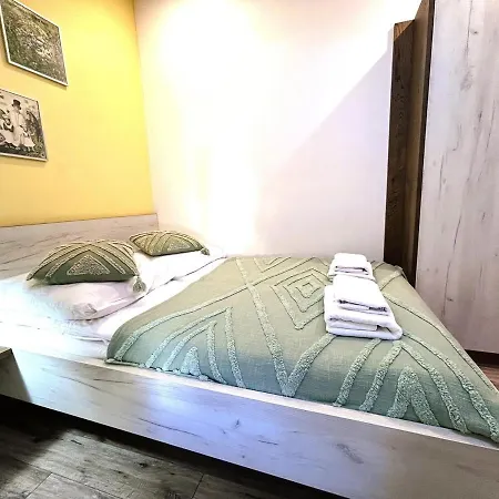 Old Town -bosacka 2 Bedrooms B43 *