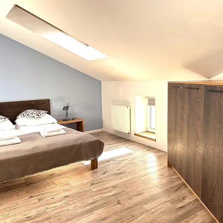 Old Town -bosacka 2 Bedrooms B43 아파트 크라쿠프